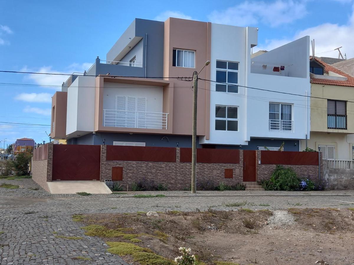 Nifa House Hotel Еспаргос Екстериор снимка