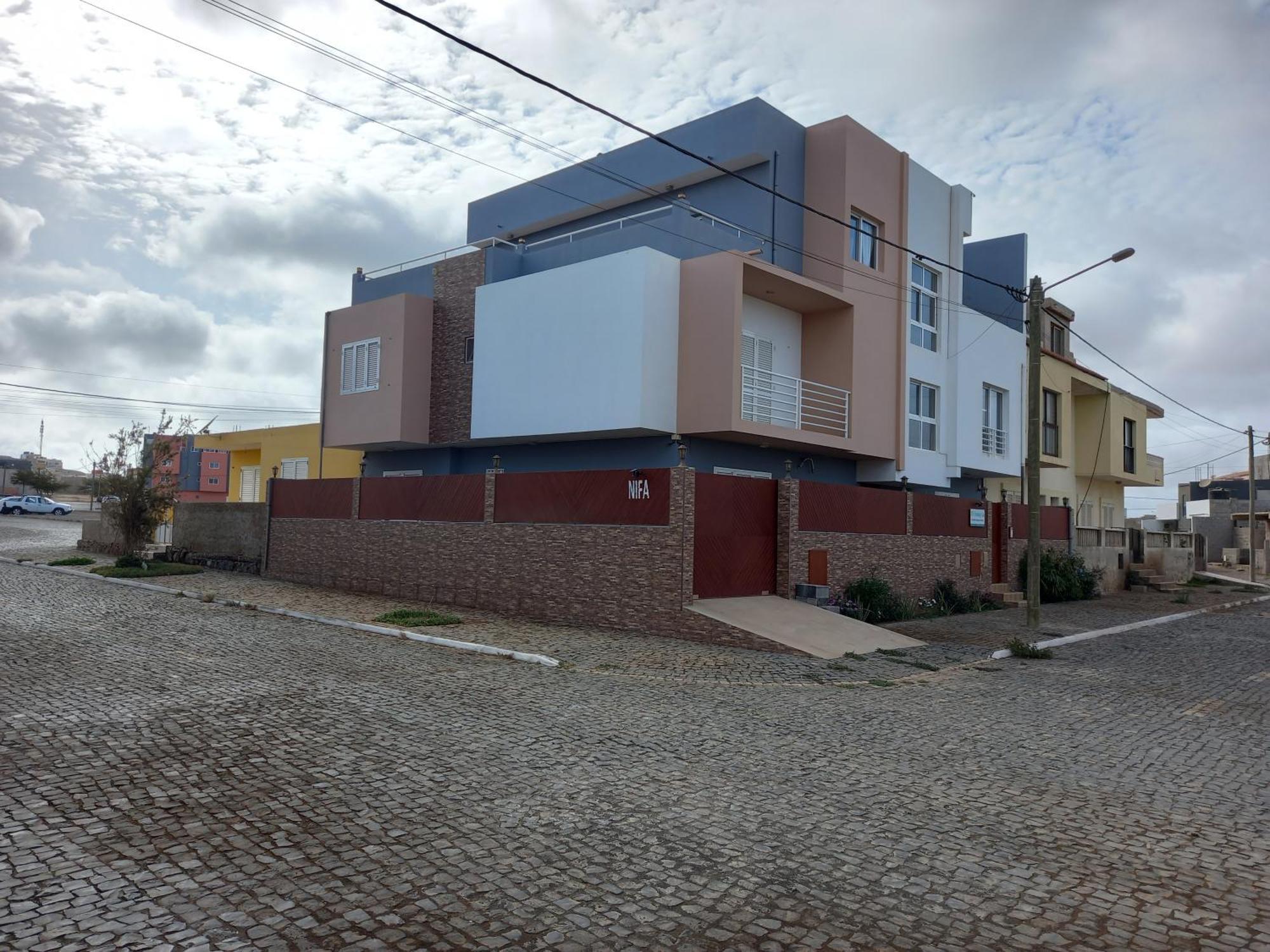 Nifa House Hotel Еспаргос Екстериор снимка