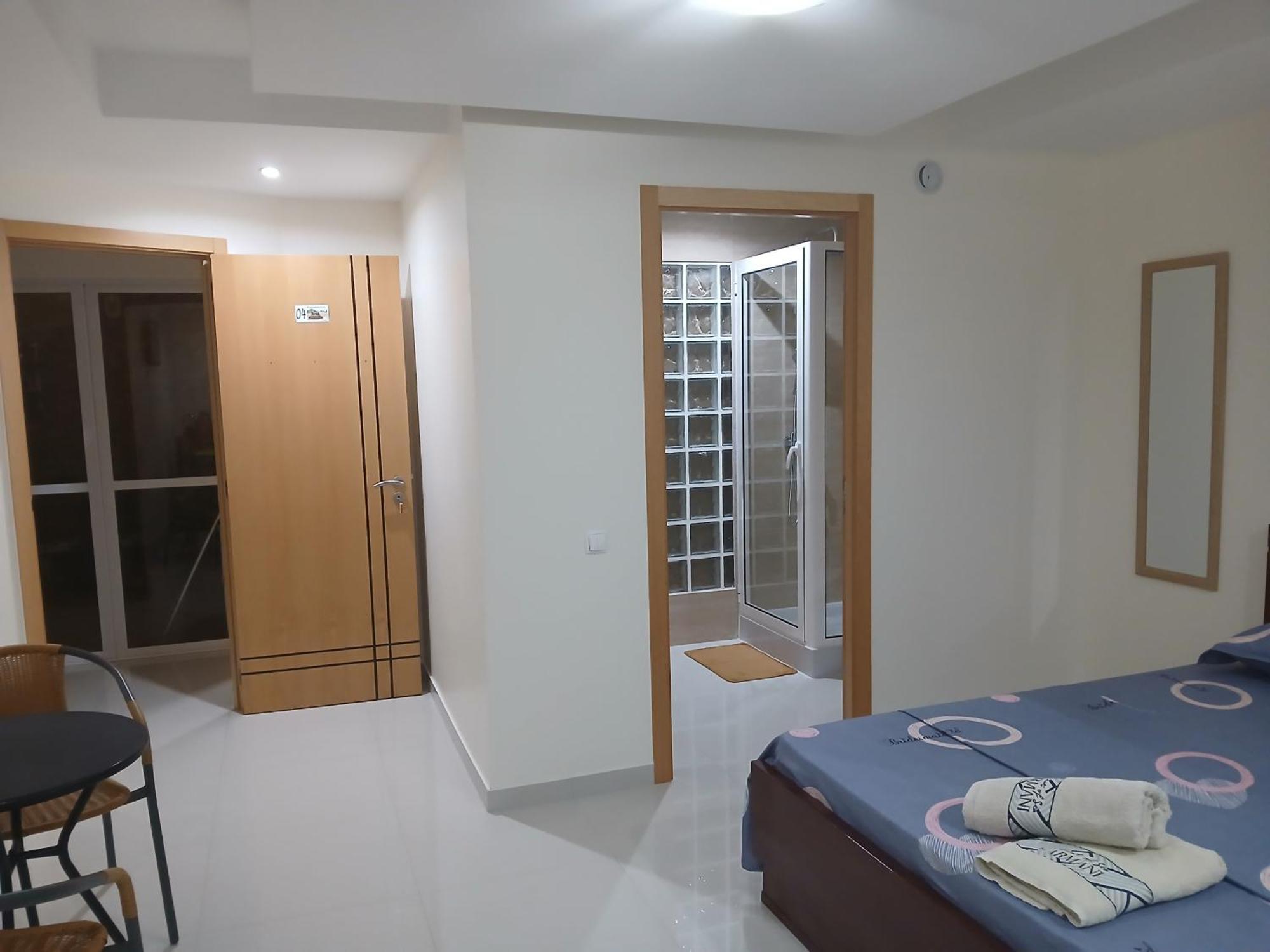 Nifa House Hotel Еспаргос Екстериор снимка