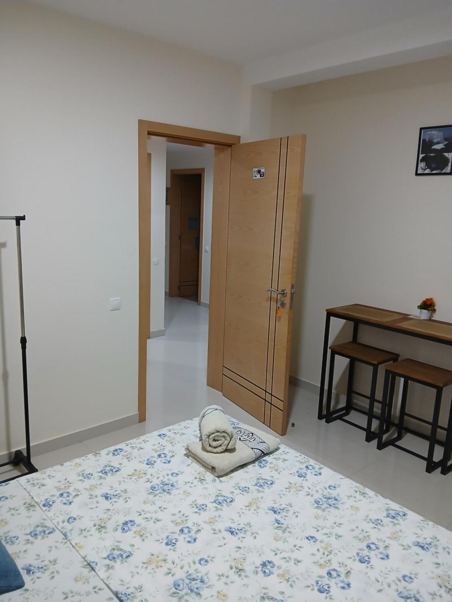 Nifa House Hotel Еспаргос Екстериор снимка